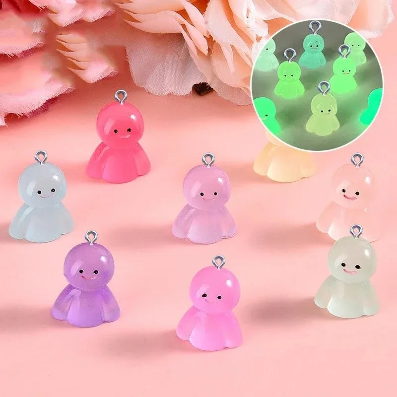 10Pcs 어둠 속에서 빛나는 만화 인형 수지 참 빛나 - Resin Art Materials 리뷰 및 가격